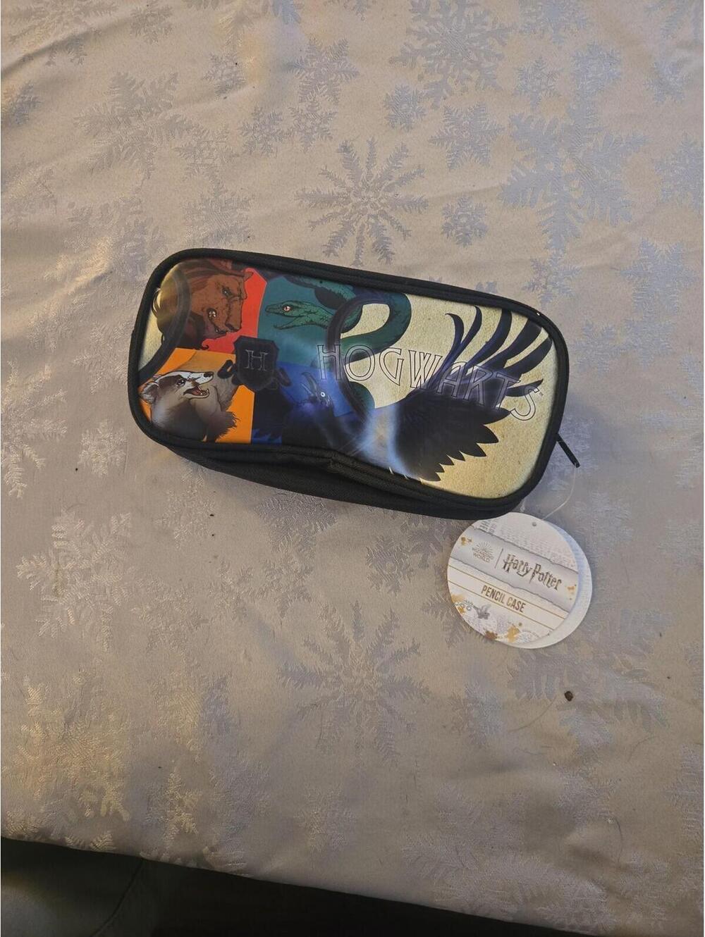 Official Harry Potter Hogwarts Houses Pencil Case NWT - Picture 3 of 5